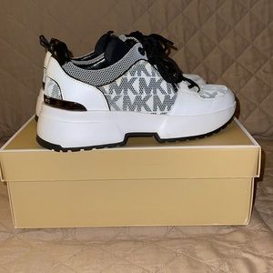 Michael Kors Cosmo Trainer